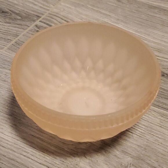 Vintage Pale Pink Frosted Depression Glass SM Bowl - Picture 1 of 6